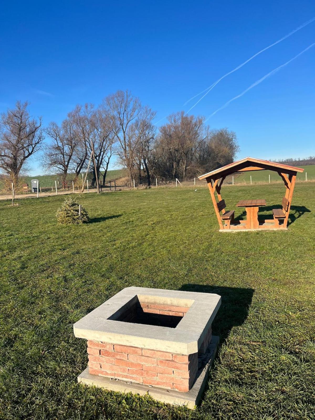 Tejfeles Vendeghaz Porva Exterior foto