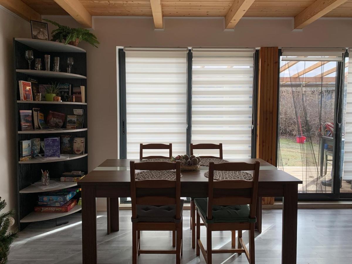 Tejfeles Vendeghaz Porva Exterior foto